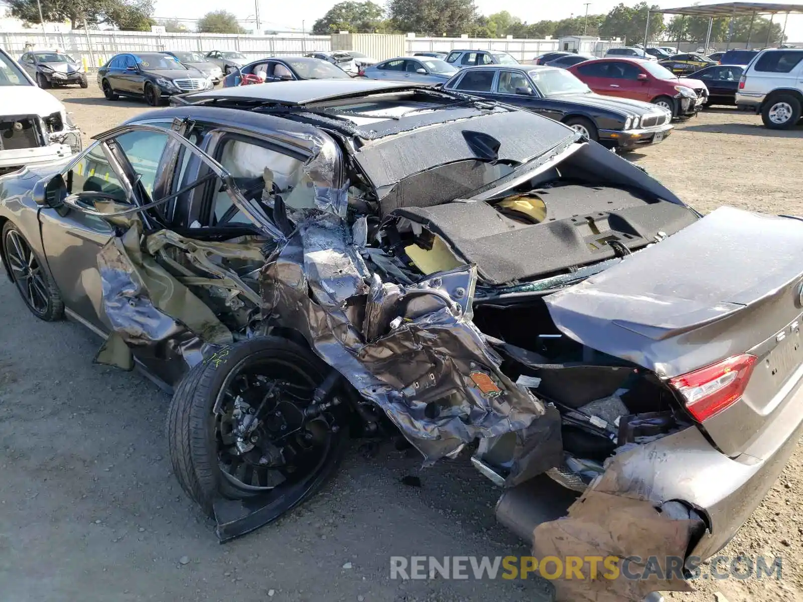 9 Photograph of a damaged car 4T1BZ1HK2KU507774 TOYOTA CAMRY 2019