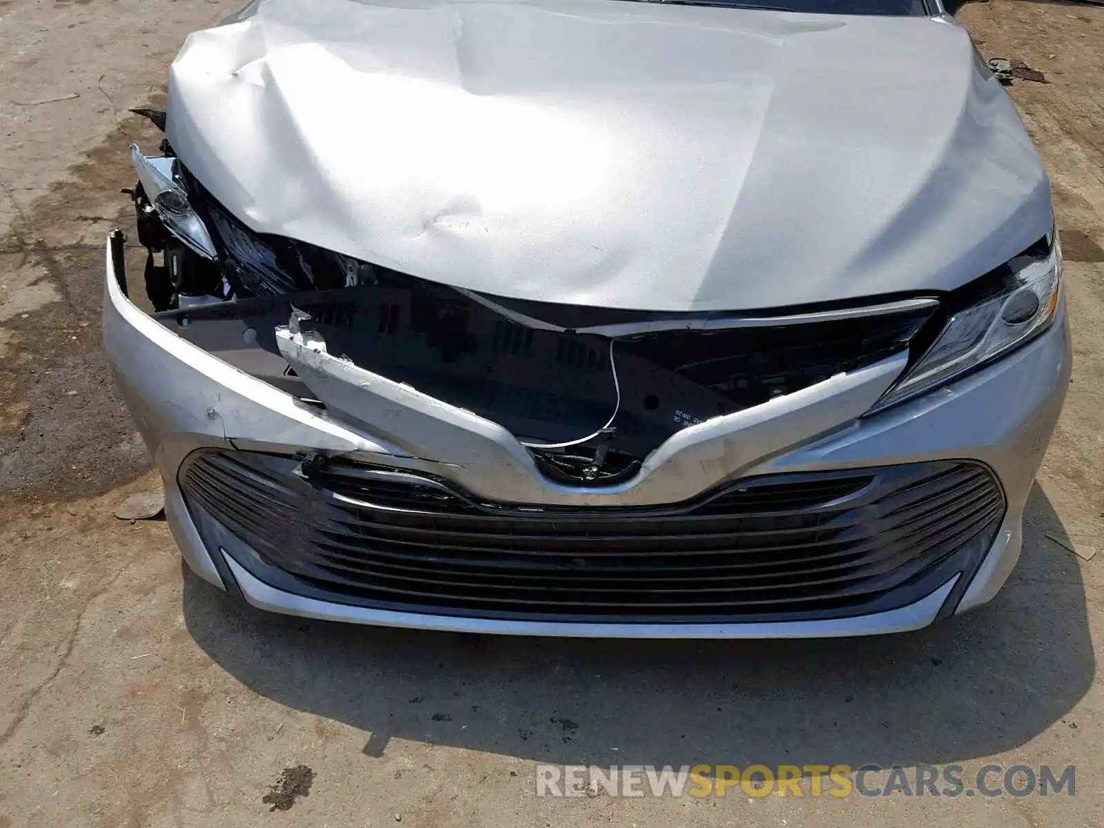 9 Photograph of a damaged car 4T1BZ1HK2KU507869 TOYOTA CAMRY 2019