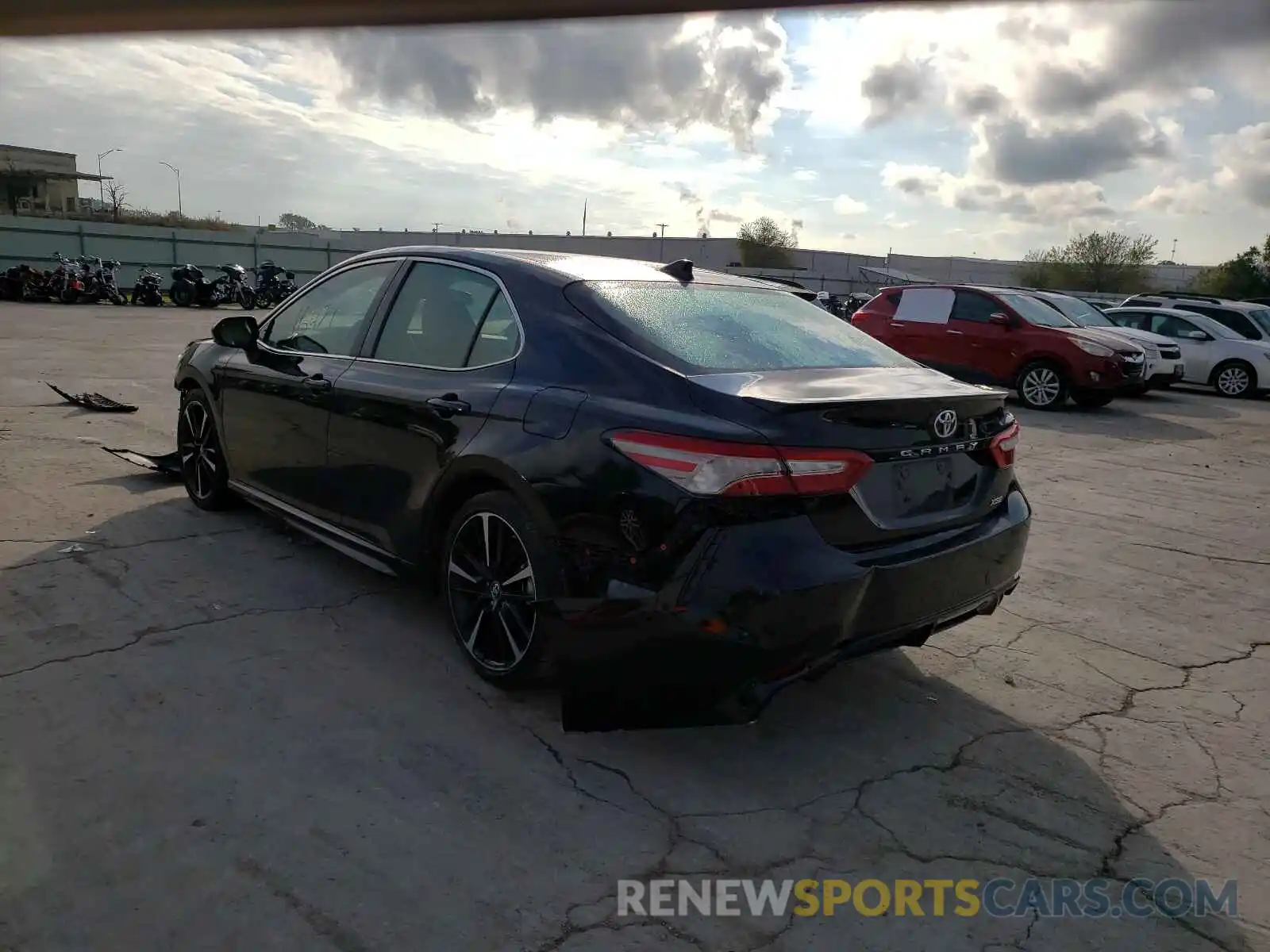 3 Photograph of a damaged car 4T1BZ1HK3KU022432 TOYOTA CAMRY 2019