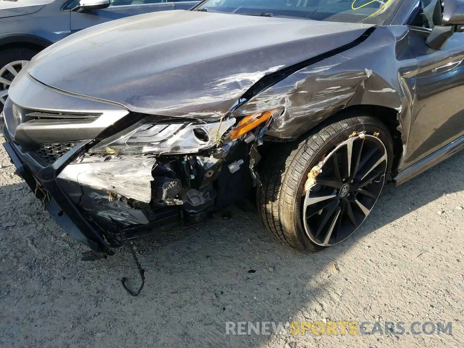 9 Photograph of a damaged car 4T1BZ1HK3KU022964 TOYOTA CAMRY 2019