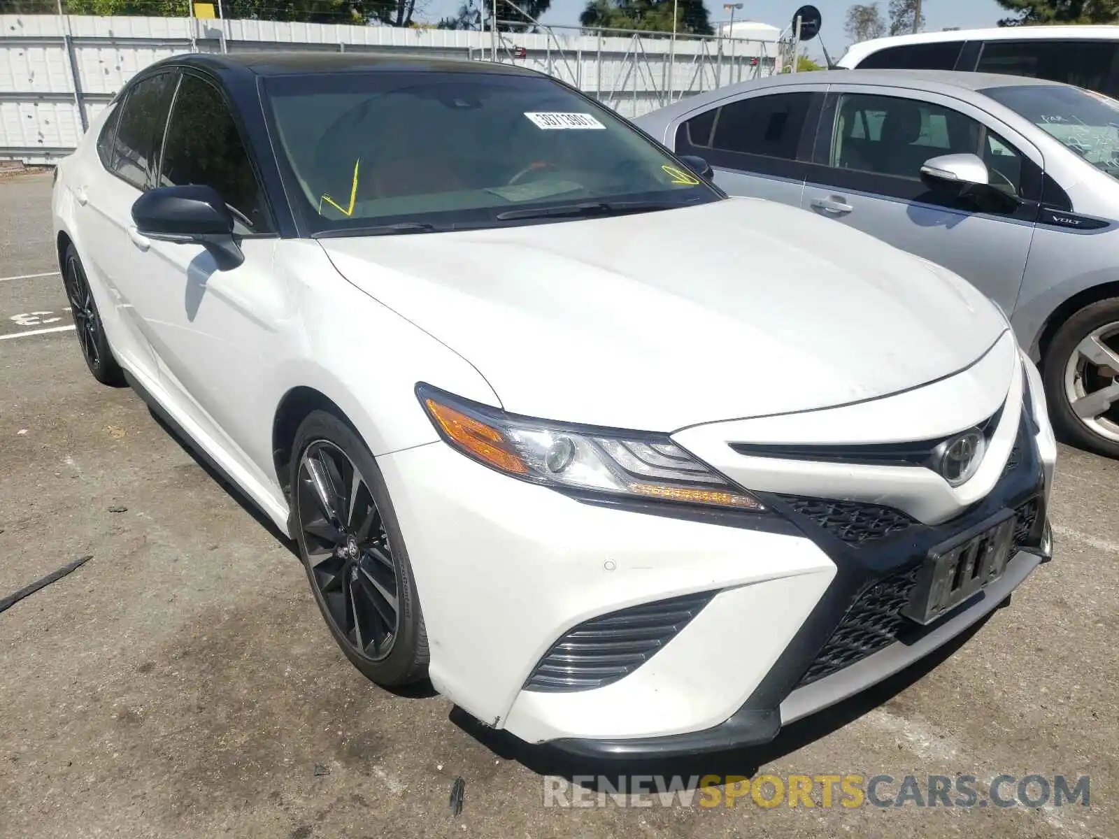 1 Photograph of a damaged car 4T1BZ1HK3KU023810 TOYOTA CAMRY 2019