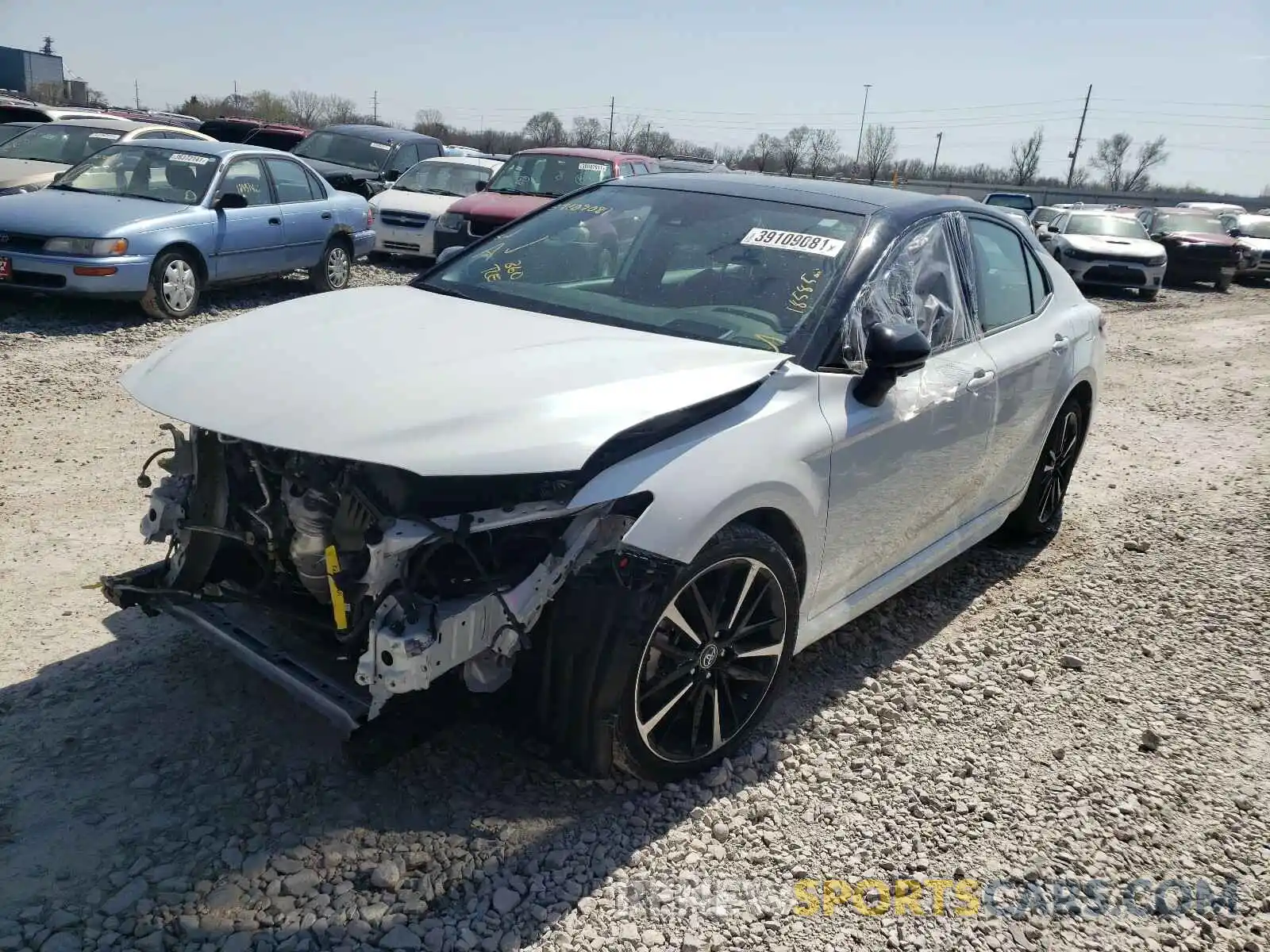 2 Photograph of a damaged car 4T1BZ1HK3KU023922 TOYOTA CAMRY 2019