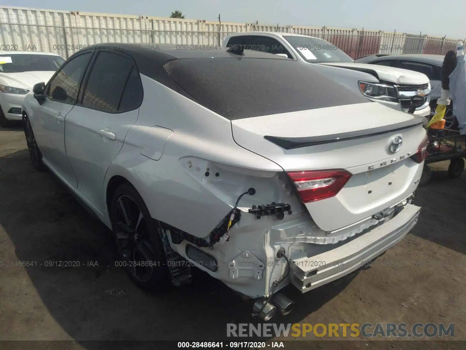 3 Photograph of a damaged car 4T1BZ1HK3KU024651 TOYOTA CAMRY 2019