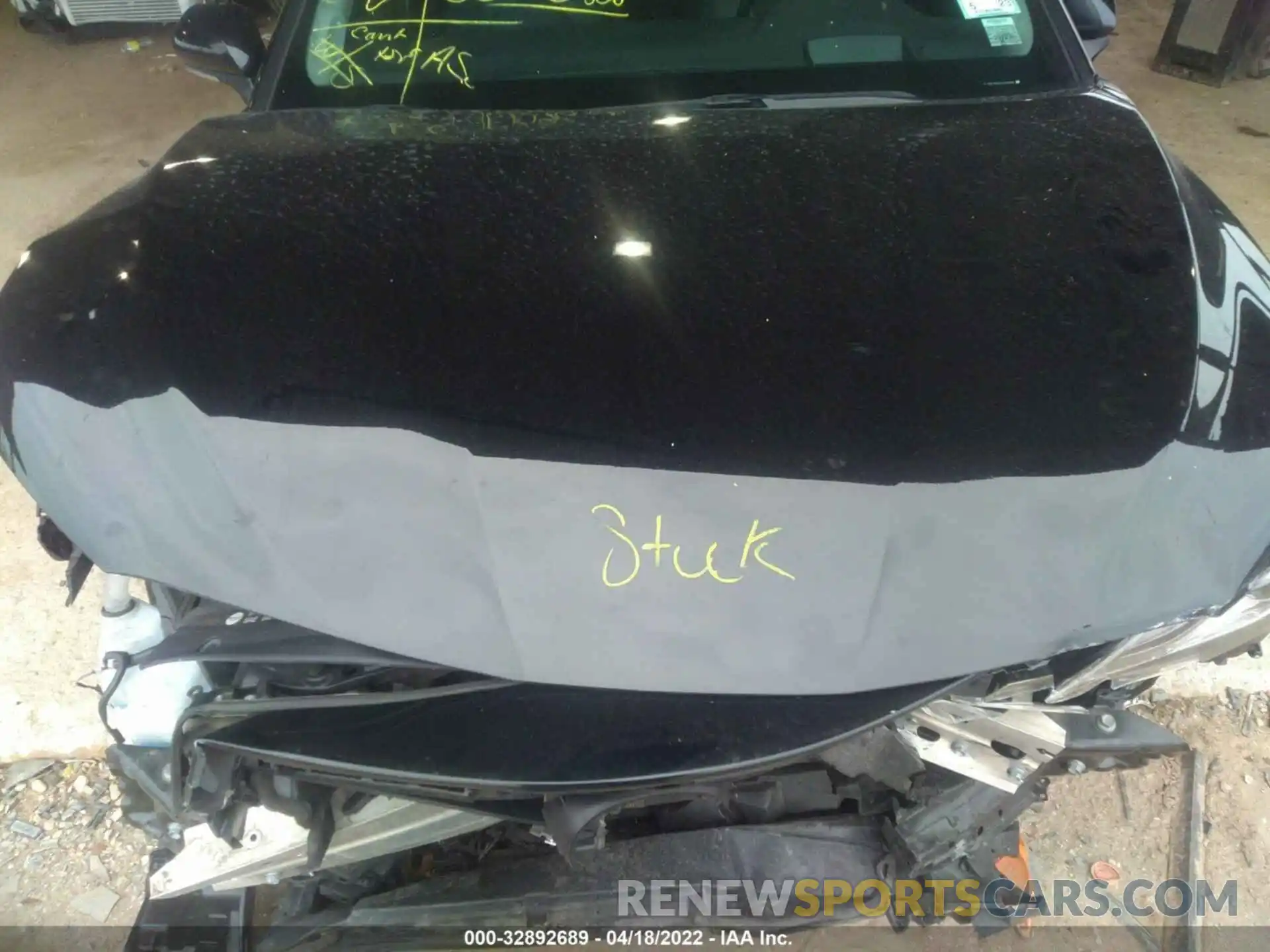 10 Photograph of a damaged car 4T1BZ1HK3KU026898 TOYOTA CAMRY 2019