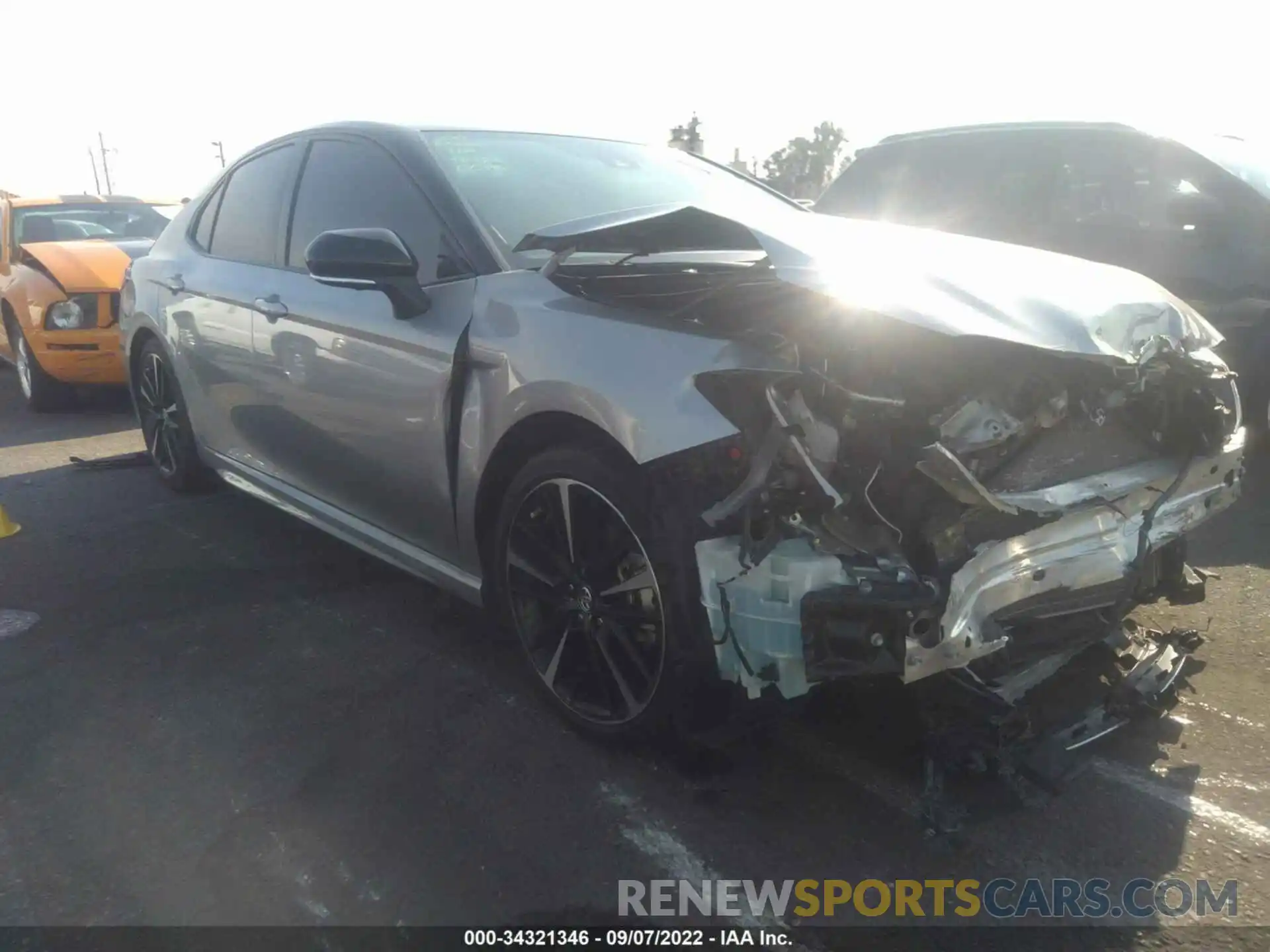 1 Photograph of a damaged car 4T1BZ1HK3KU027677 TOYOTA CAMRY 2019