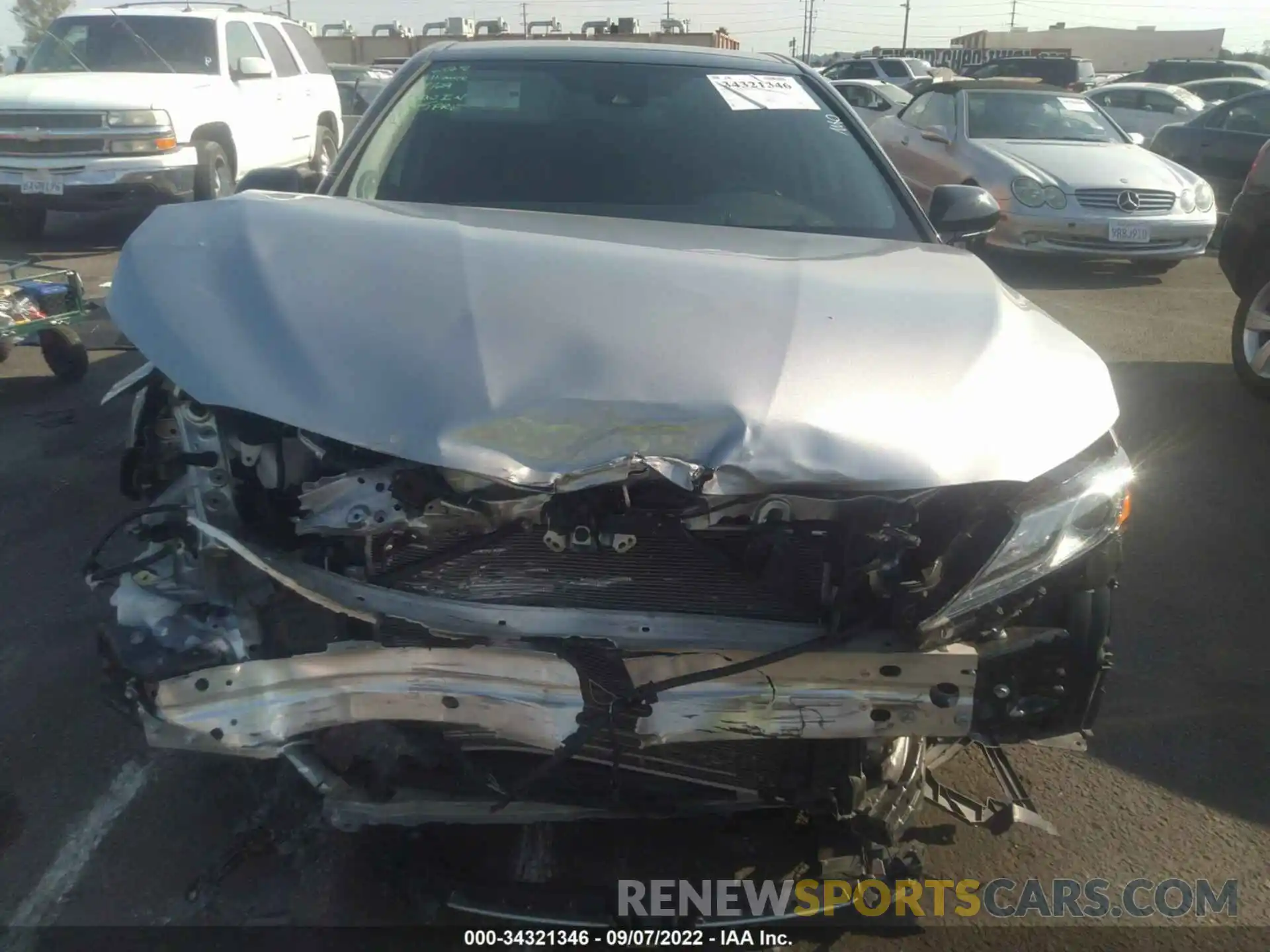 6 Photograph of a damaged car 4T1BZ1HK3KU027677 TOYOTA CAMRY 2019