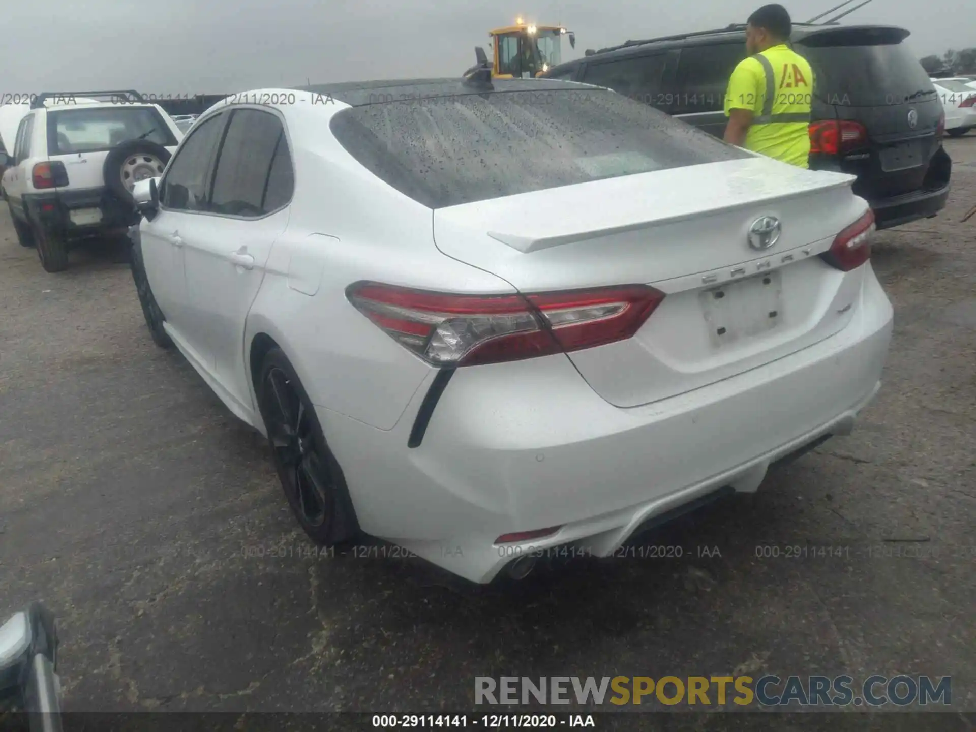 3 Photograph of a damaged car 4T1BZ1HK3KU027808 TOYOTA CAMRY 2019