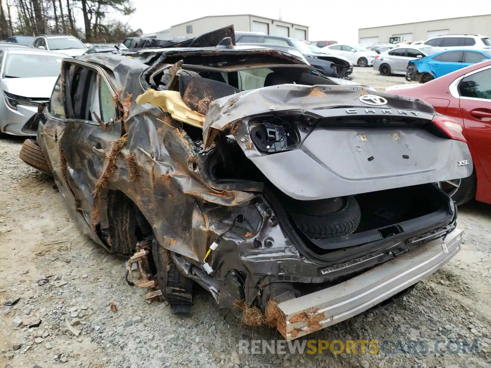 3 Photograph of a damaged car 4T1BZ1HK3KU028229 TOYOTA CAMRY 2019