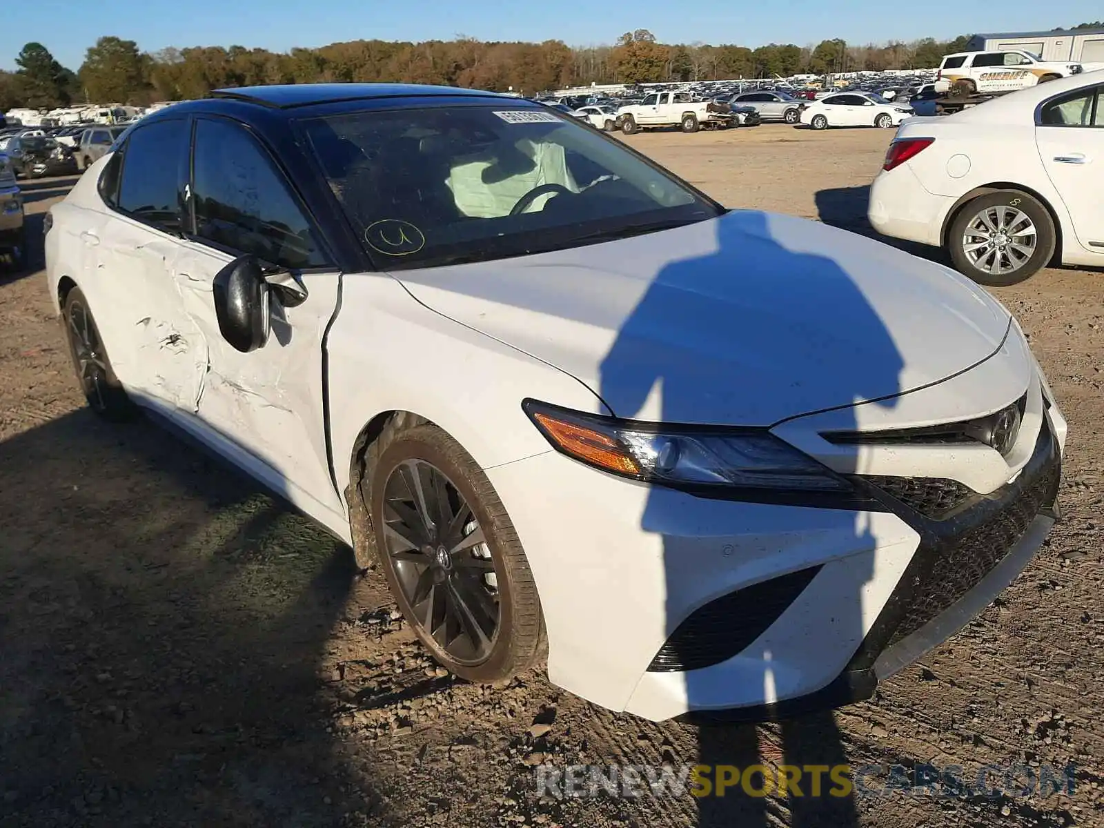 1 Photograph of a damaged car 4T1BZ1HK3KU029218 TOYOTA CAMRY 2019