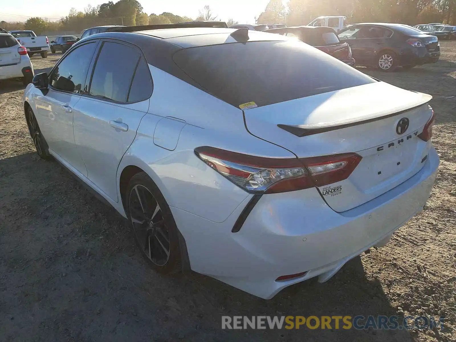 3 Photograph of a damaged car 4T1BZ1HK3KU029218 TOYOTA CAMRY 2019