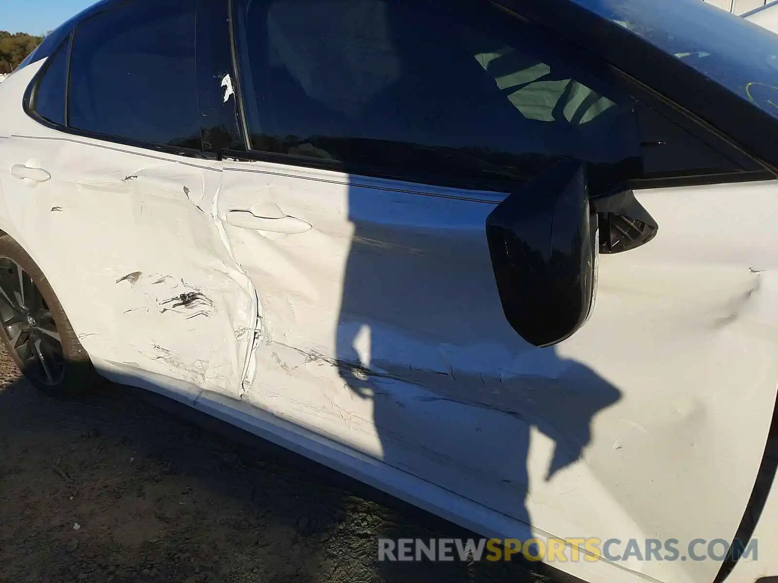 9 Photograph of a damaged car 4T1BZ1HK3KU029218 TOYOTA CAMRY 2019