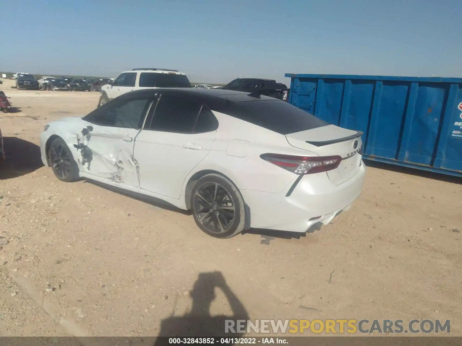 3 Photograph of a damaged car 4T1BZ1HK3KU030434 TOYOTA CAMRY 2019