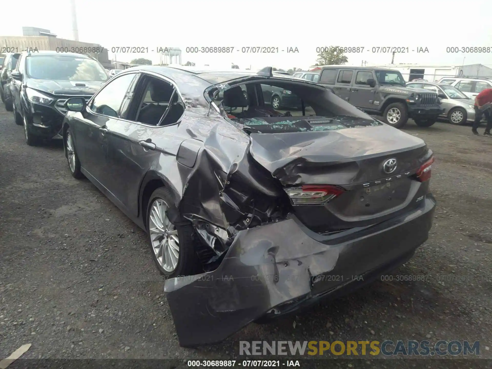 3 Photograph of a damaged car 4T1BZ1HK3KU030773 TOYOTA CAMRY 2019