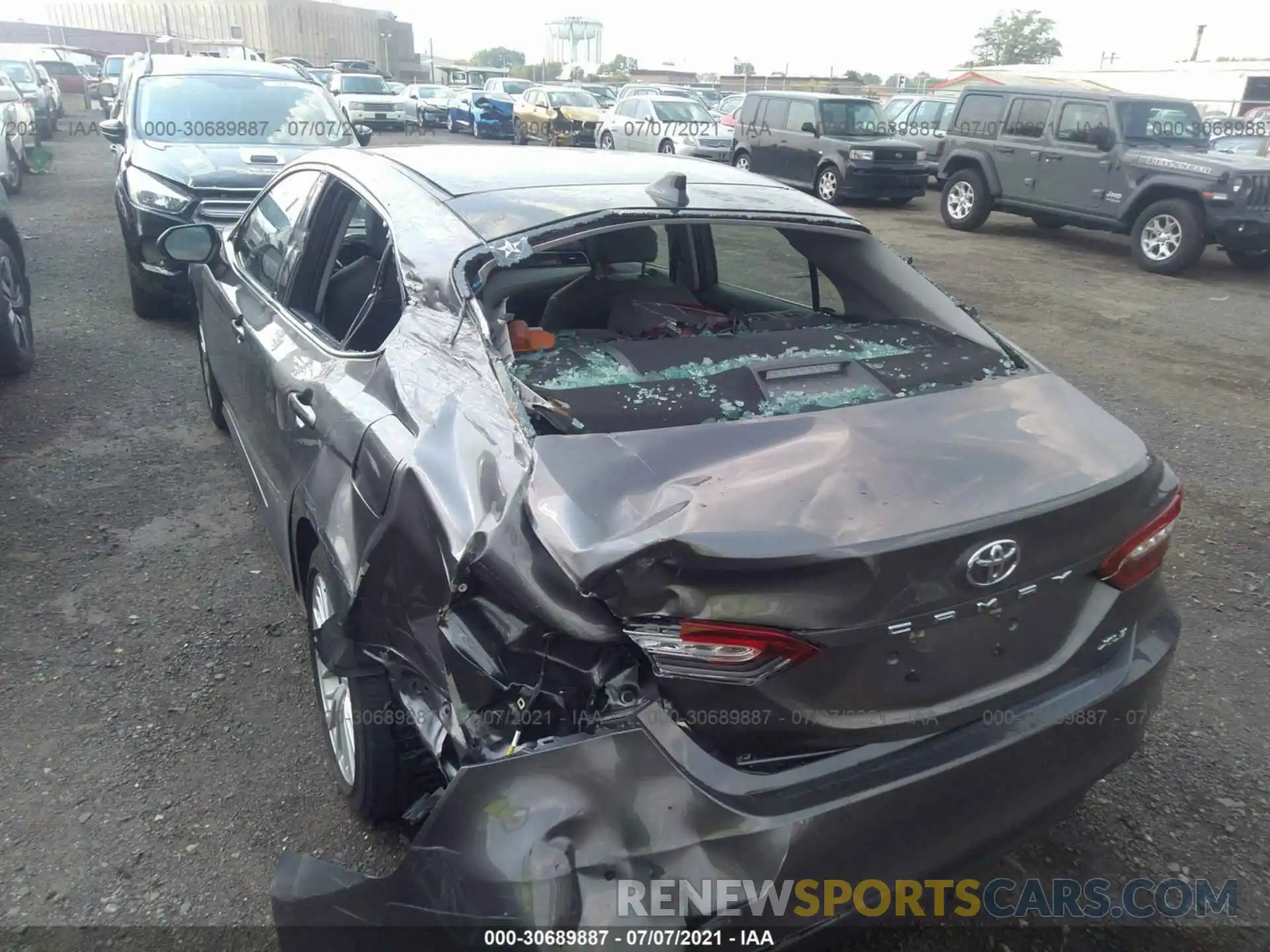 6 Photograph of a damaged car 4T1BZ1HK3KU030773 TOYOTA CAMRY 2019