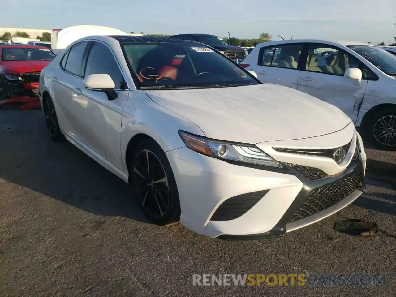 1 Photograph of a damaged car 4T1BZ1HK3KU031888 TOYOTA CAMRY 2019