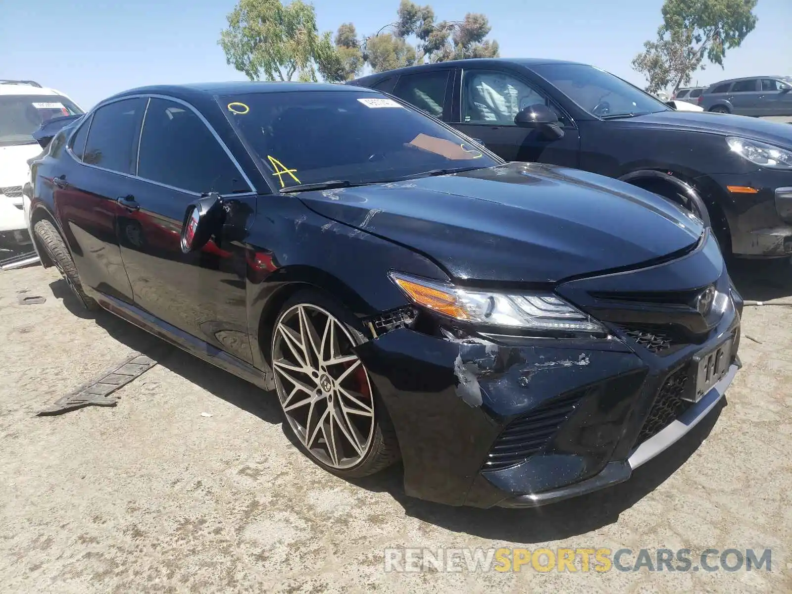 1 Photograph of a damaged car 4T1BZ1HK3KU508660 TOYOTA CAMRY 2019