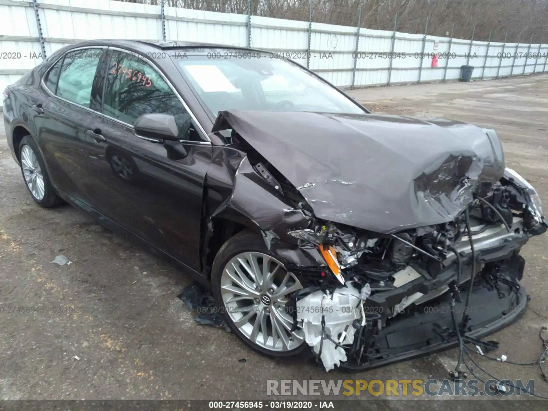 1 Photograph of a damaged car 4T1BZ1HK4KU022648 TOYOTA CAMRY 2019