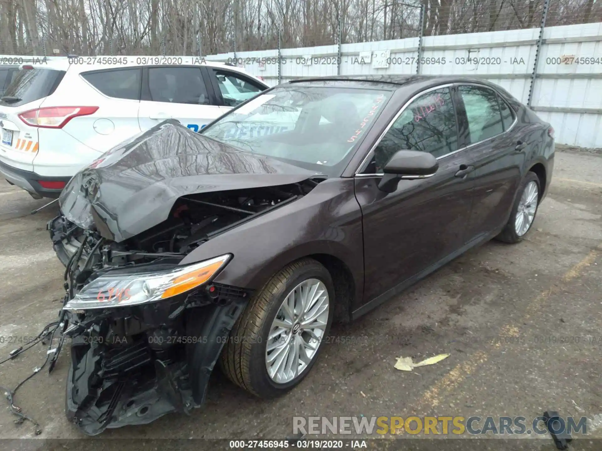 2 Photograph of a damaged car 4T1BZ1HK4KU022648 TOYOTA CAMRY 2019