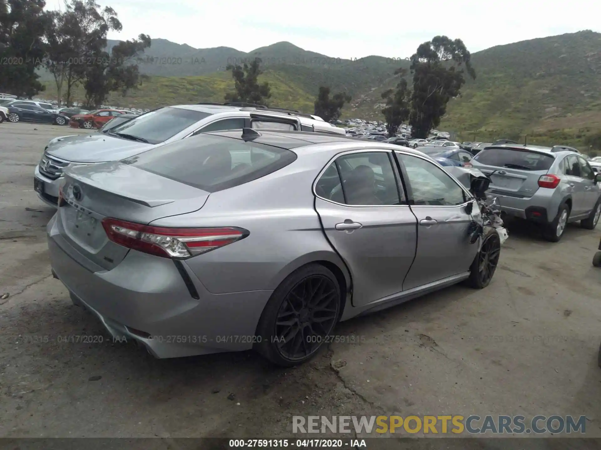 4 Photograph of a damaged car 4T1BZ1HK4KU022679 TOYOTA CAMRY 2019