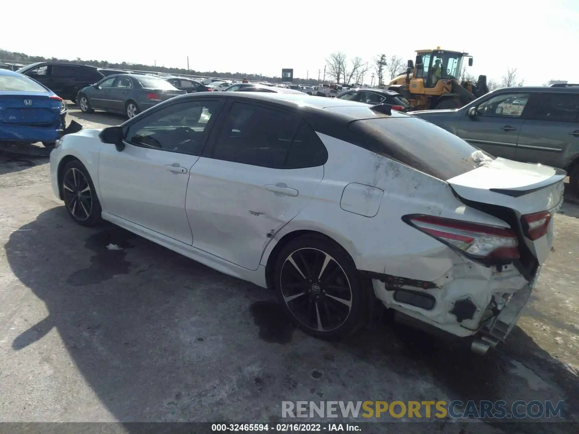 3 Photograph of a damaged car 4T1BZ1HK4KU023251 TOYOTA CAMRY 2019