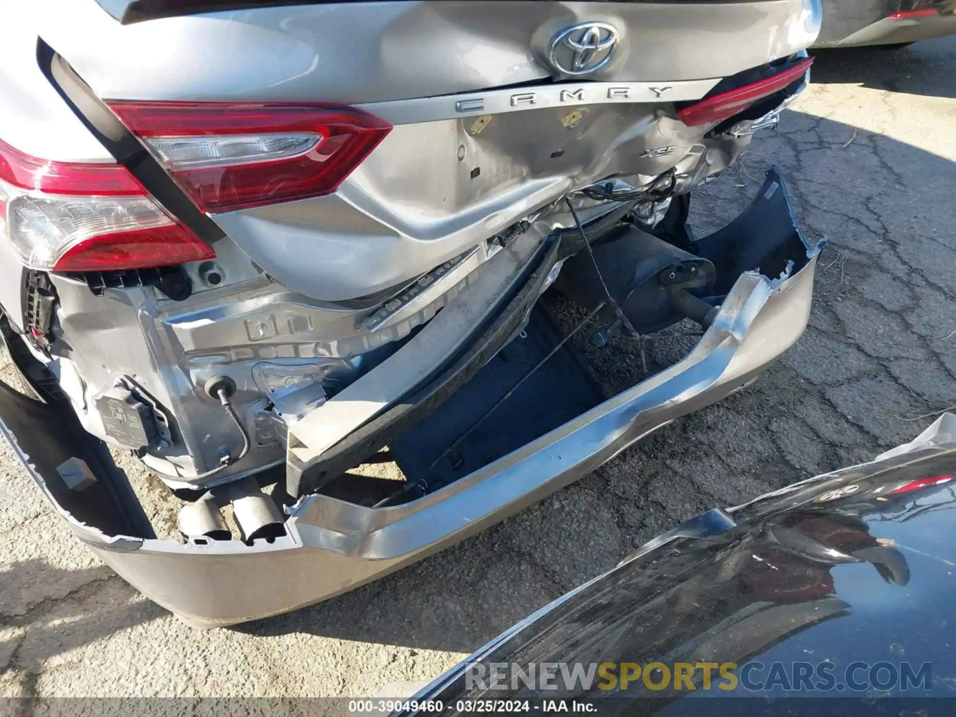 6 Photograph of a damaged car 4T1BZ1HK4KU024027 TOYOTA CAMRY 2019