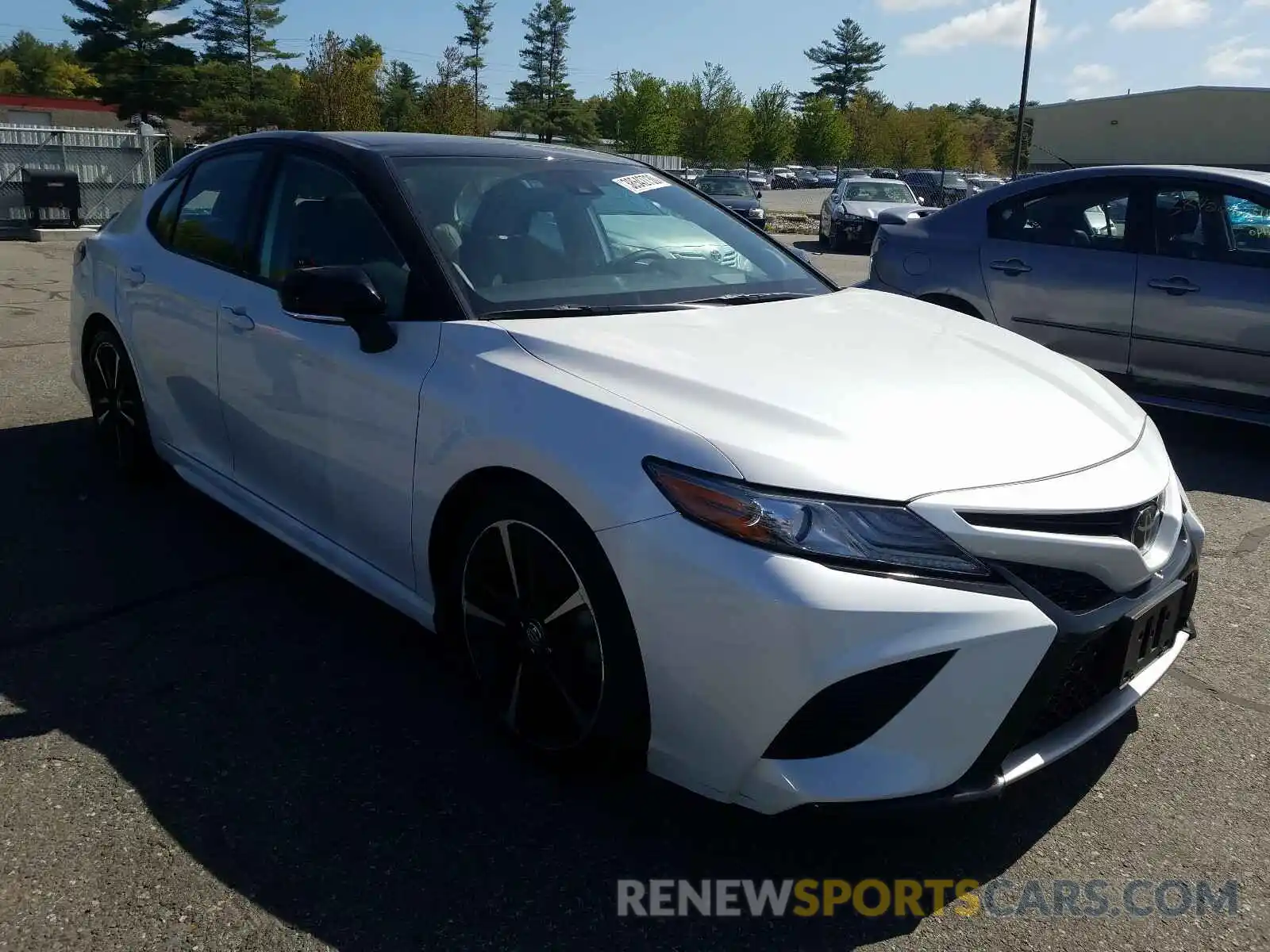 1 Photograph of a damaged car 4T1BZ1HK4KU024951 TOYOTA CAMRY 2019