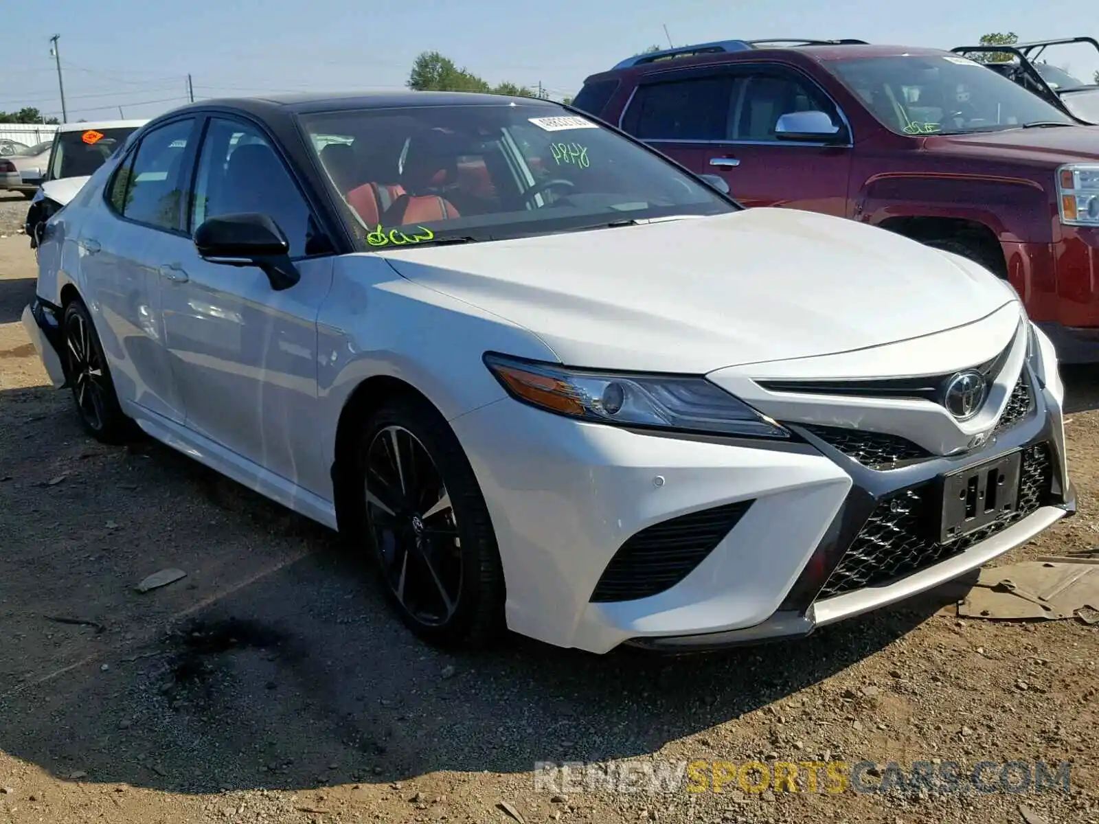 1 Photograph of a damaged car 4T1BZ1HK4KU025145 TOYOTA CAMRY 2019