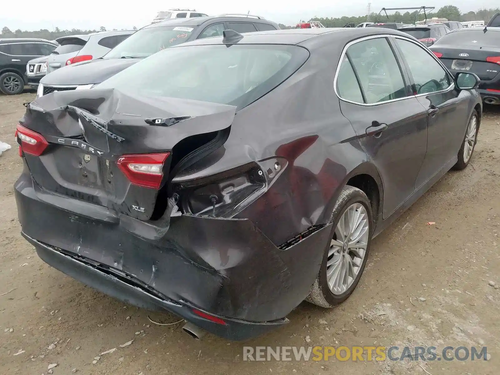 4 Photograph of a damaged car 4T1BZ1HK4KU029034 TOYOTA CAMRY 2019