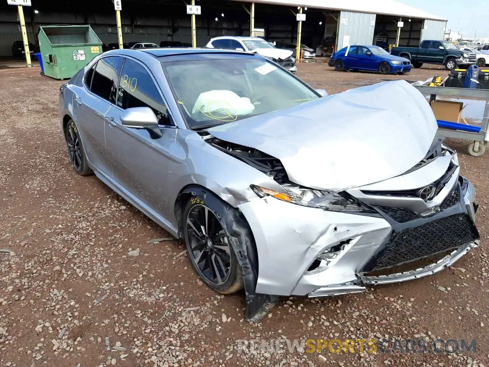 1 Photograph of a damaged car 4T1BZ1HK4KU031611 TOYOTA CAMRY 2019