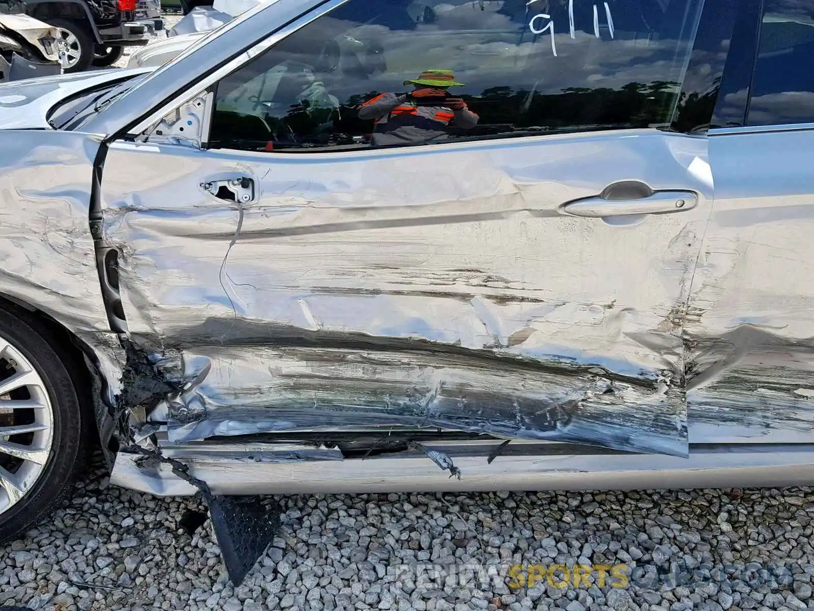 10 Фотография поврежденного автомобиля 4T1BZ1HK4KU507579 TOYOTA CAMRY 2019