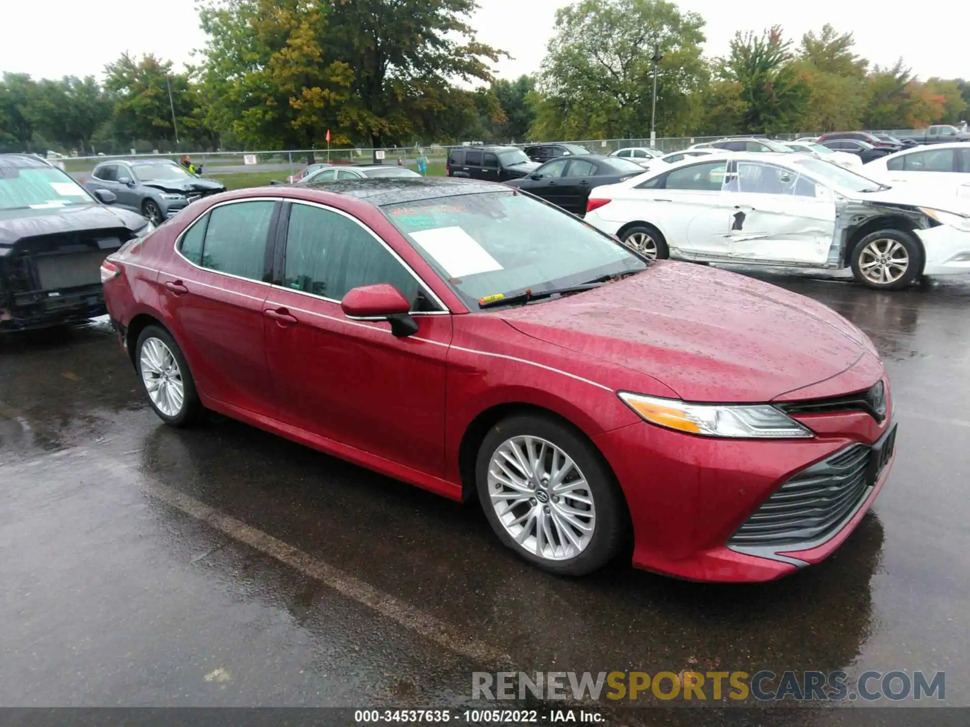 1 Photograph of a damaged car 4T1BZ1HK4KU508294 TOYOTA CAMRY 2019