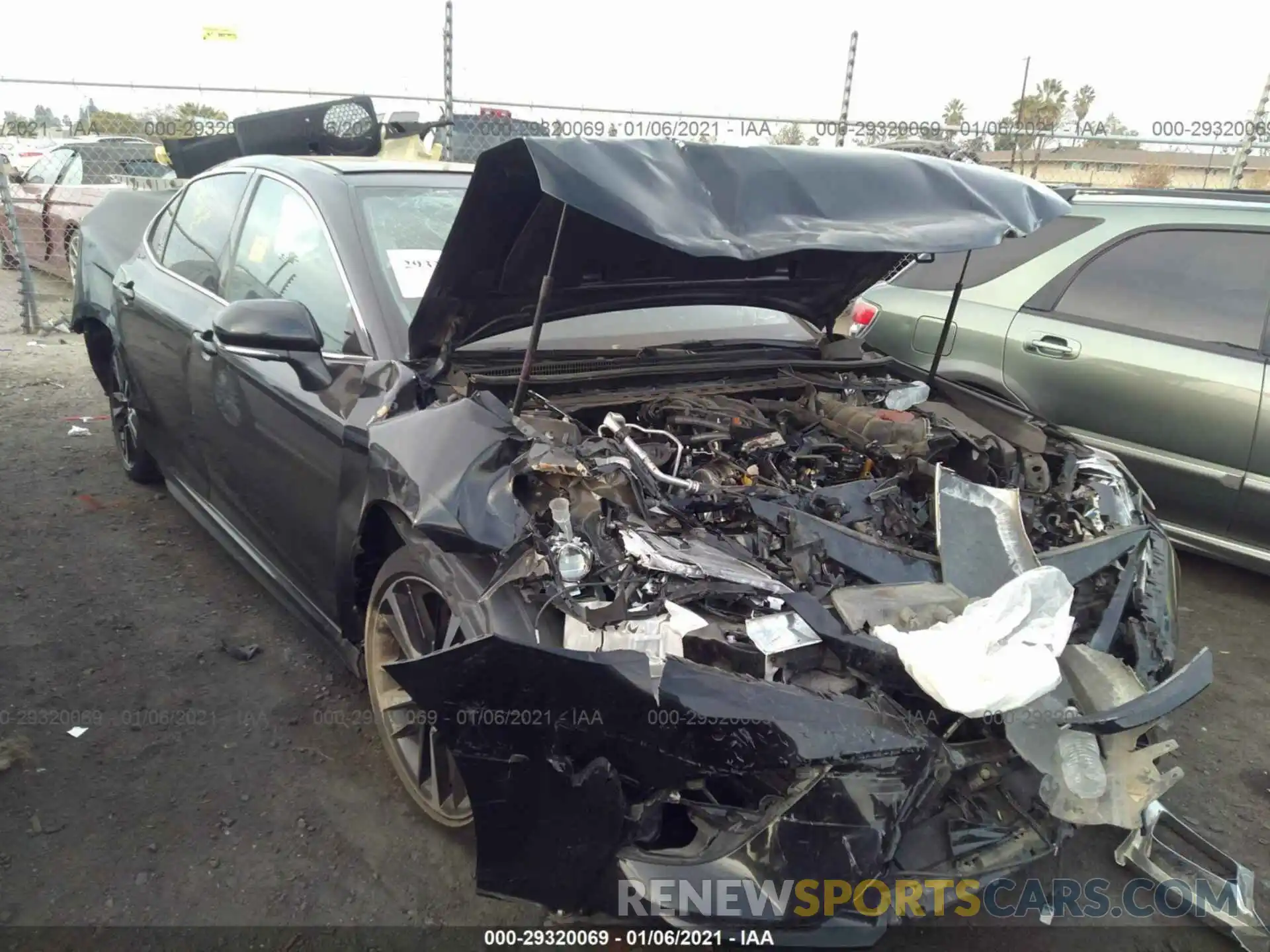 1 Photograph of a damaged car 4T1BZ1HK5KU021847 TOYOTA CAMRY 2019