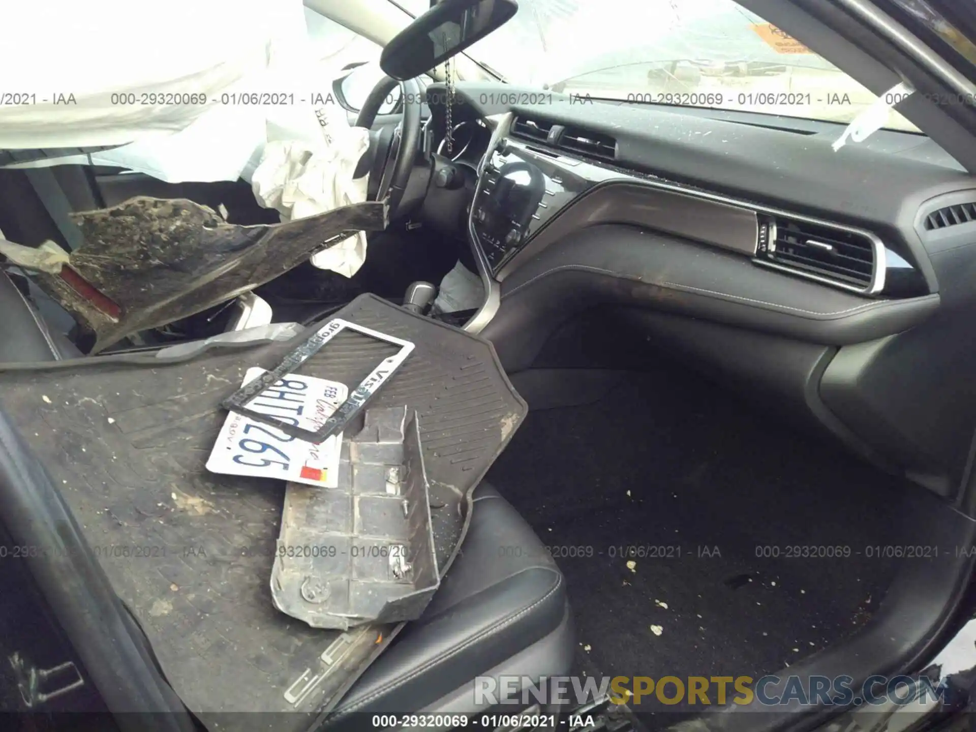 5 Photograph of a damaged car 4T1BZ1HK5KU021847 TOYOTA CAMRY 2019