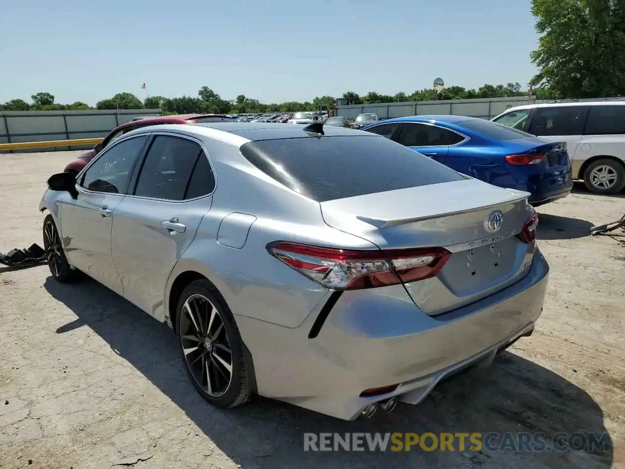 3 Photograph of a damaged car 4T1BZ1HK5KU022089 TOYOTA CAMRY 2019