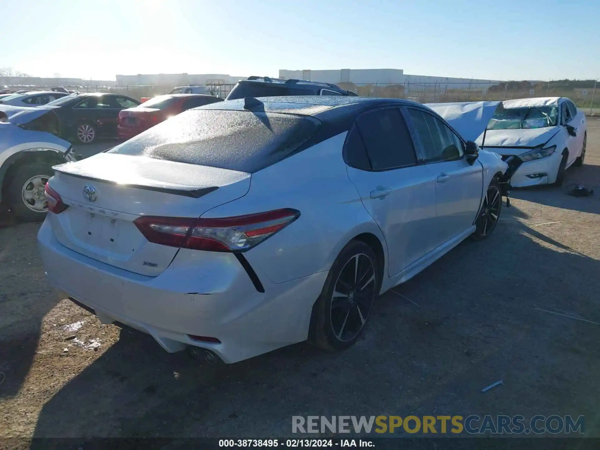 4 Photograph of a damaged car 4T1BZ1HK5KU022707 TOYOTA CAMRY 2019