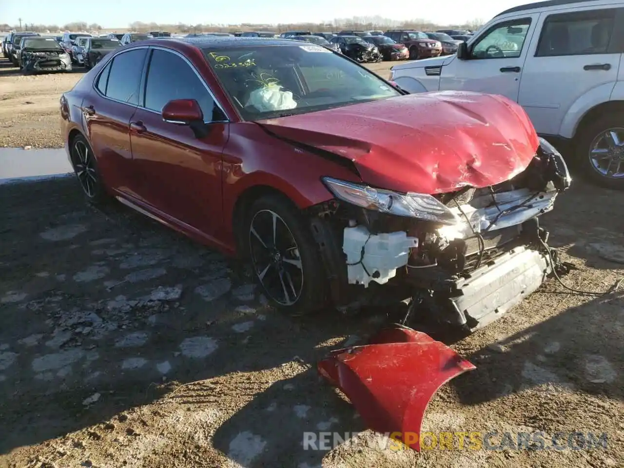 1 Photograph of a damaged car 4T1BZ1HK5KU023369 TOYOTA CAMRY 2019