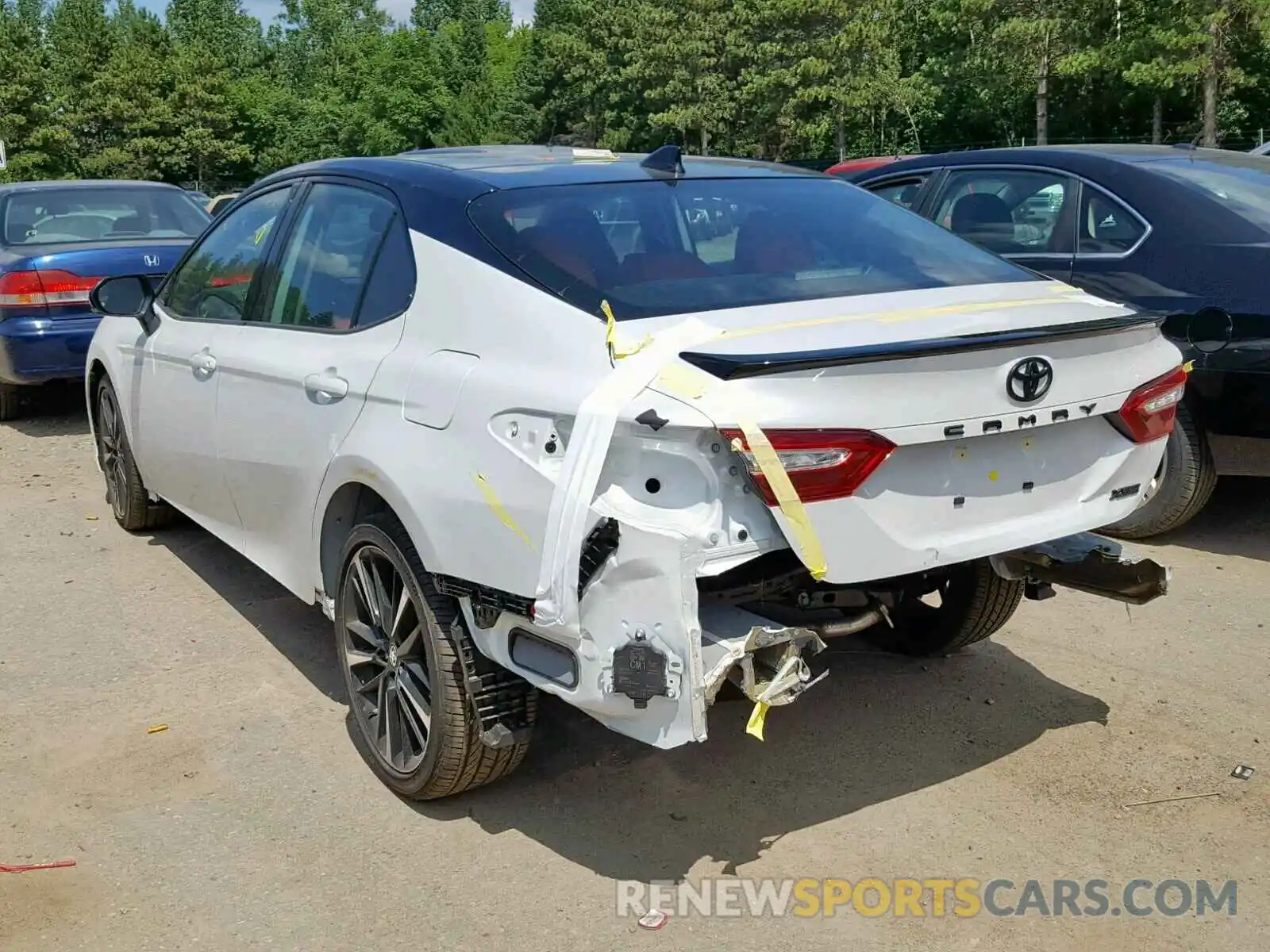 3 Фотография поврежденного автомобиля 4T1BZ1HK5KU025204 TOYOTA CAMRY 2019