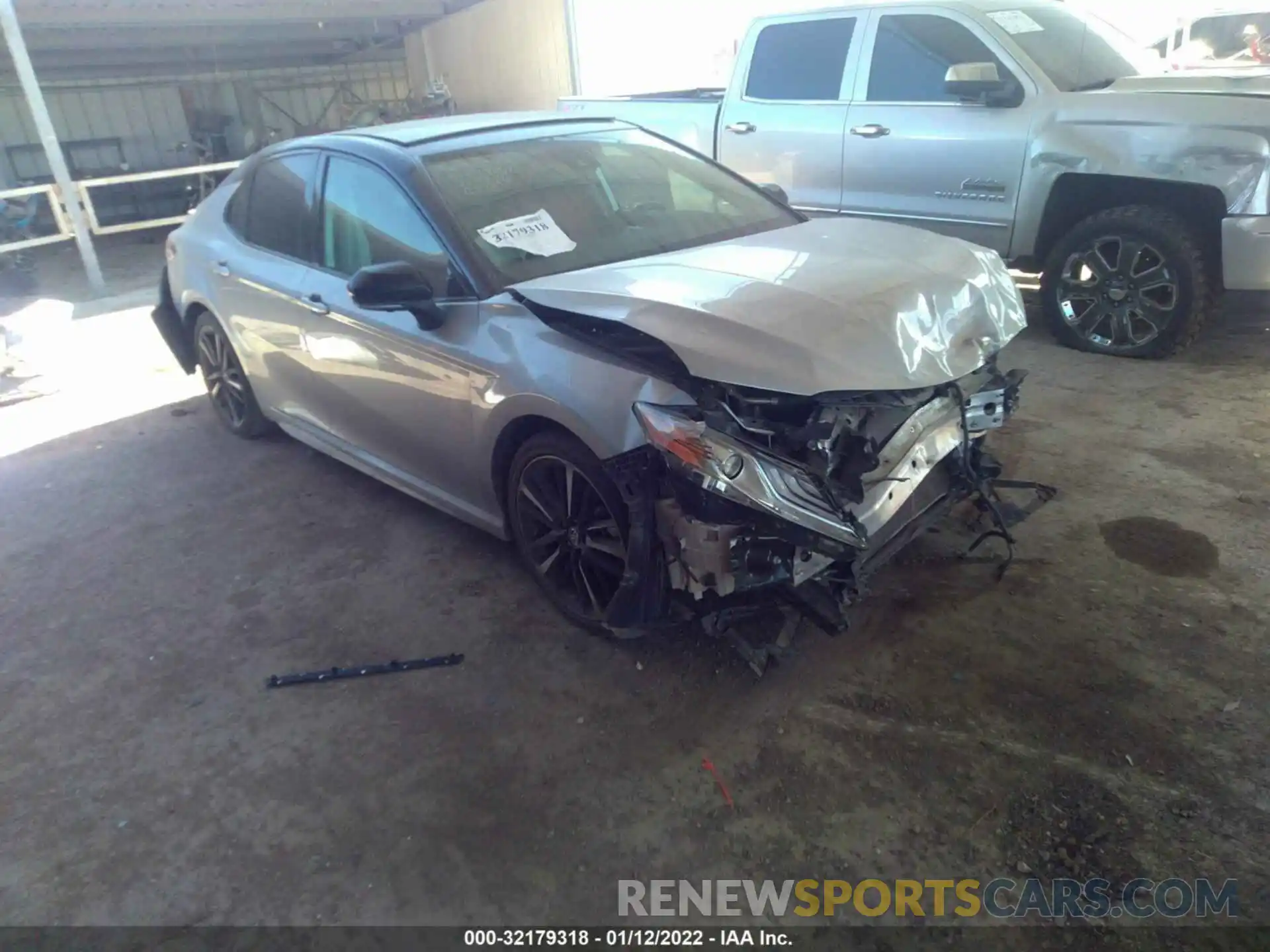 1 Photograph of a damaged car 4T1BZ1HK5KU025946 TOYOTA CAMRY 2019