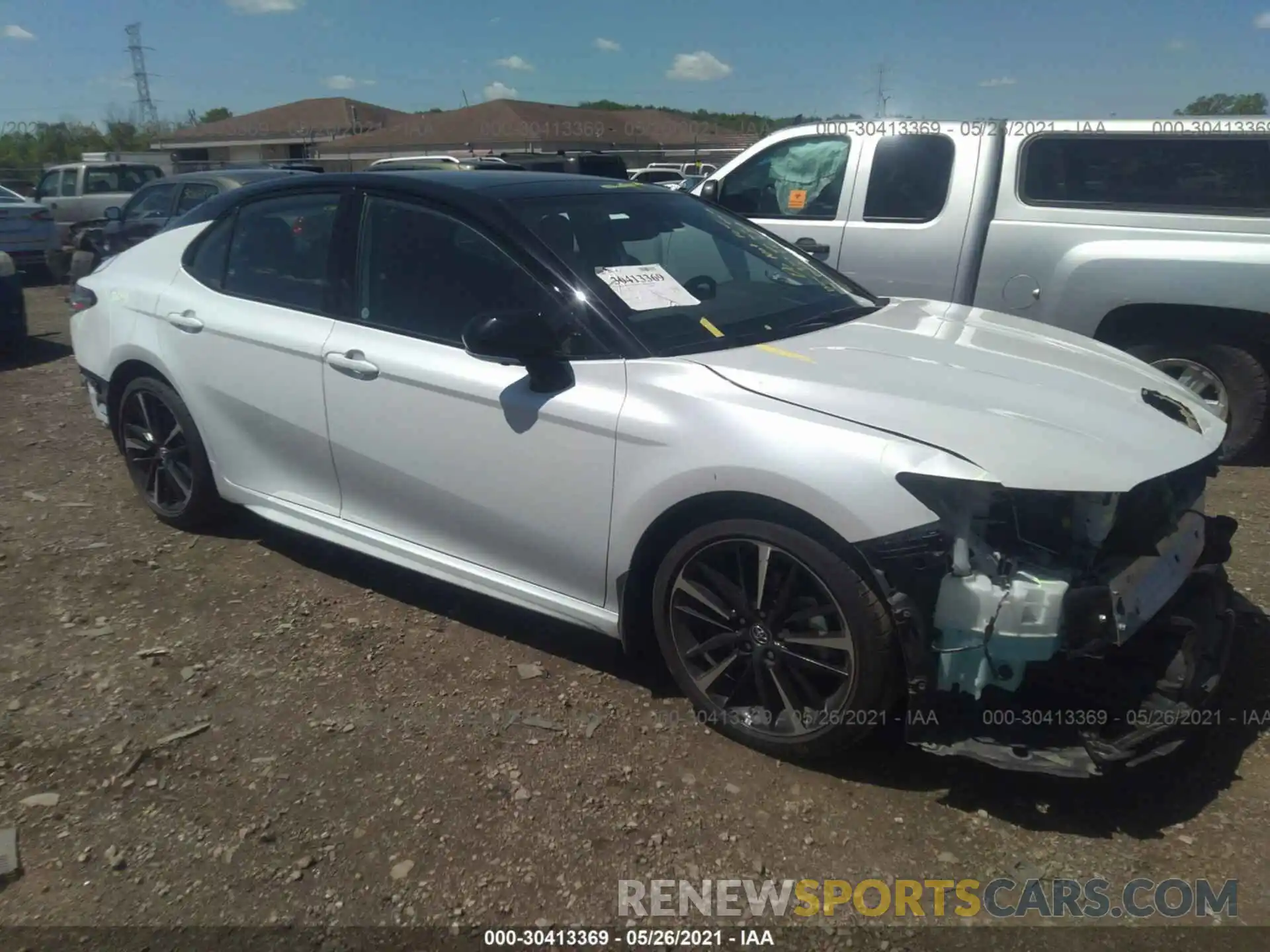 1 Photograph of a damaged car 4T1BZ1HK5KU027681 TOYOTA CAMRY 2019