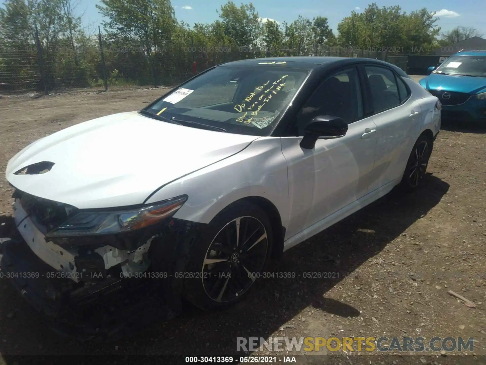 2 Photograph of a damaged car 4T1BZ1HK5KU027681 TOYOTA CAMRY 2019