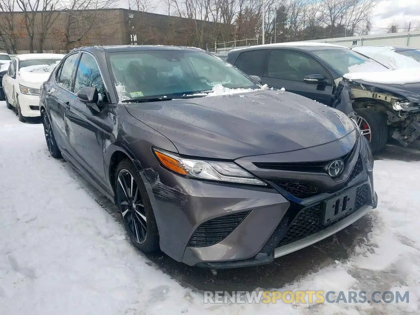 1 Photograph of a damaged car 4T1BZ1HK5KU028927 TOYOTA CAMRY 2019