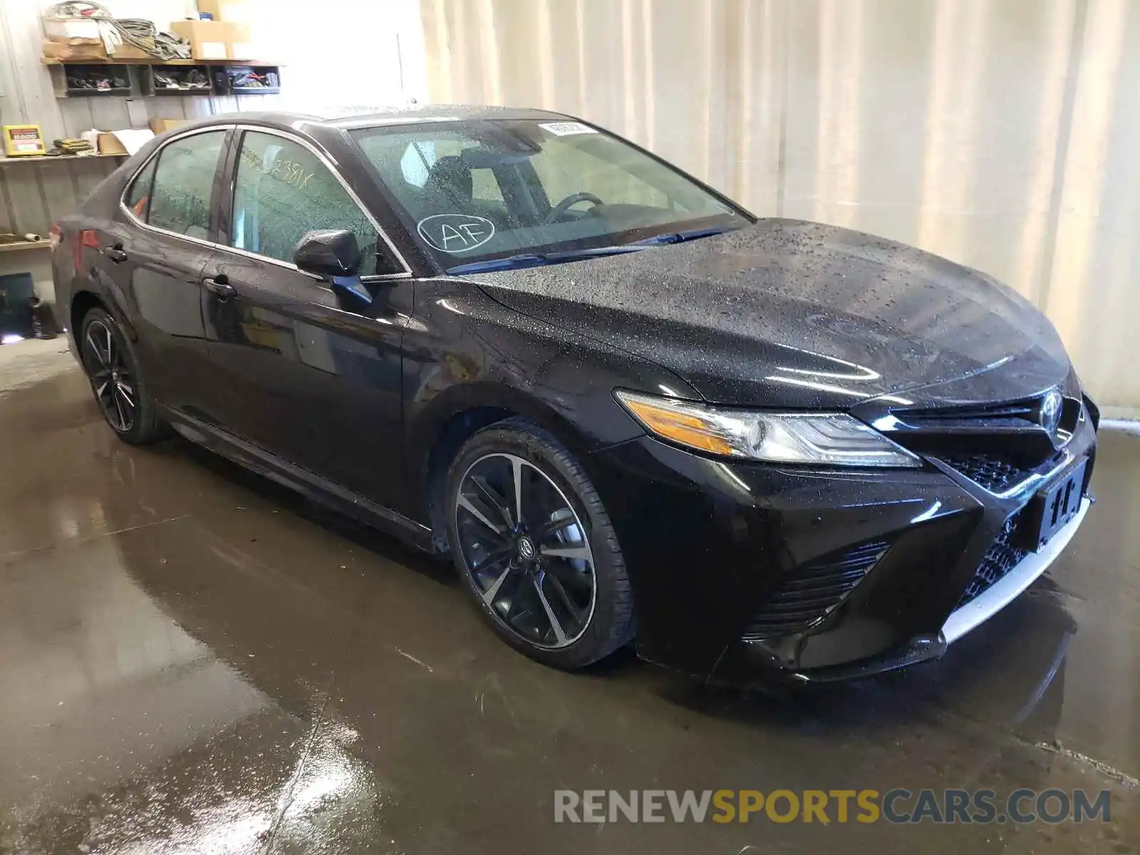 1 Photograph of a damaged car 4T1BZ1HK5KU029754 TOYOTA CAMRY 2019