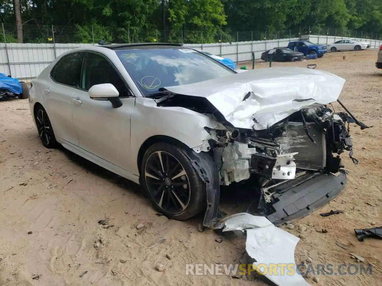 1 Photograph of a damaged car 4T1BZ1HK5KU030614 TOYOTA CAMRY 2019