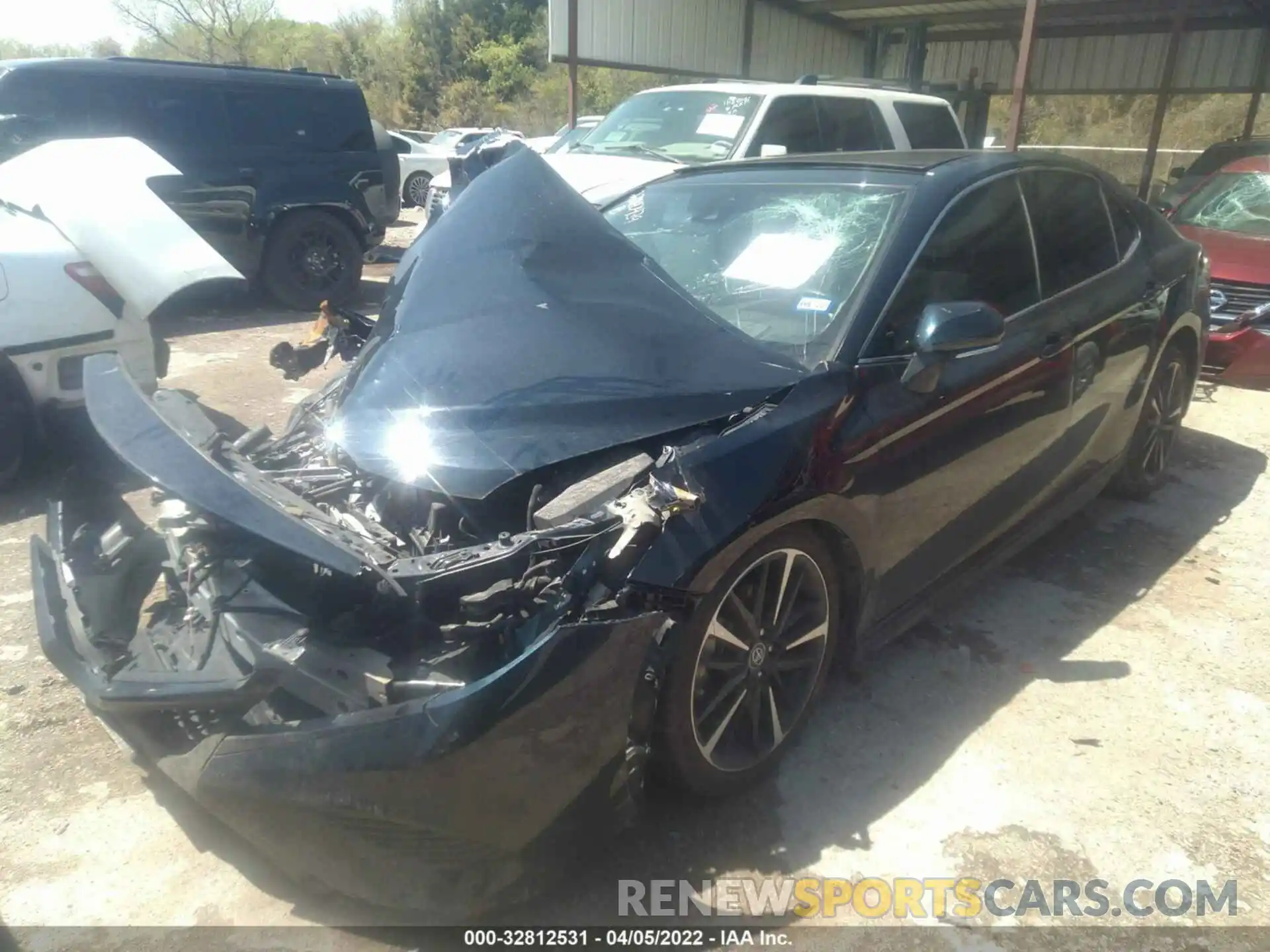 2 Photograph of a damaged car 4T1BZ1HK5KU030645 TOYOTA CAMRY 2019