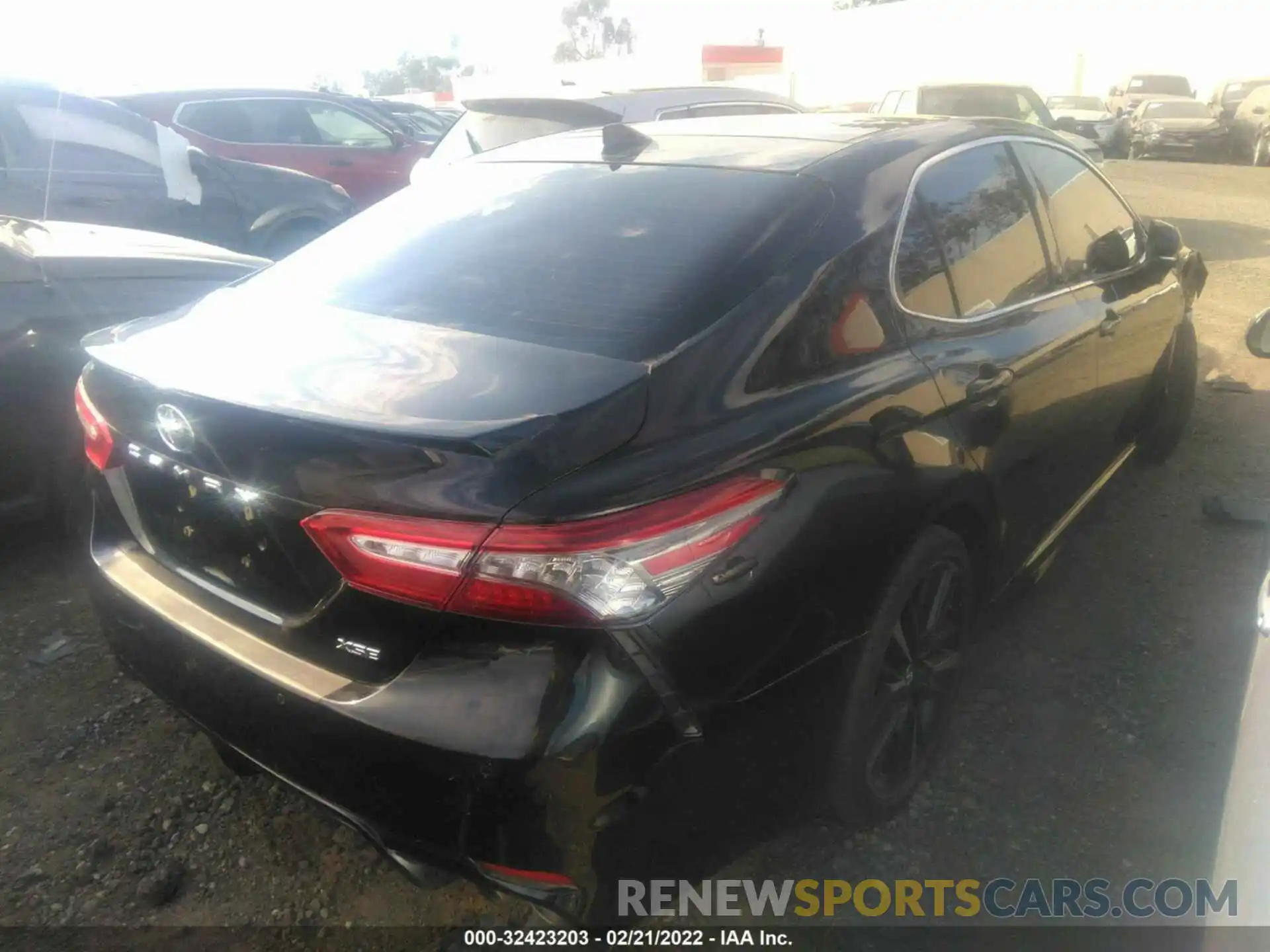 4 Photograph of a damaged car 4T1BZ1HK5KU030970 TOYOTA CAMRY 2019