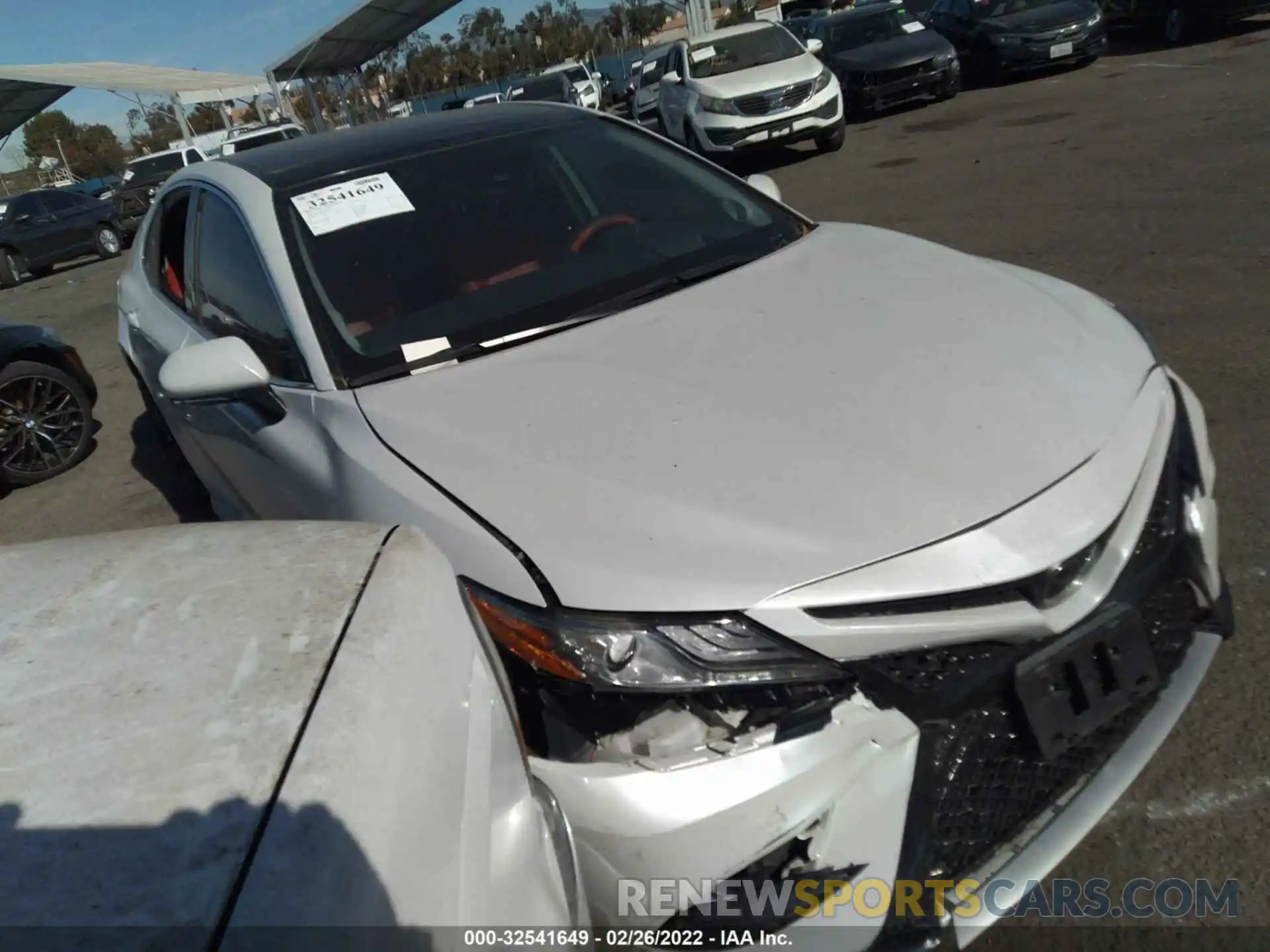 1 Photograph of a damaged car 4T1BZ1HK5KU032041 TOYOTA CAMRY 2019