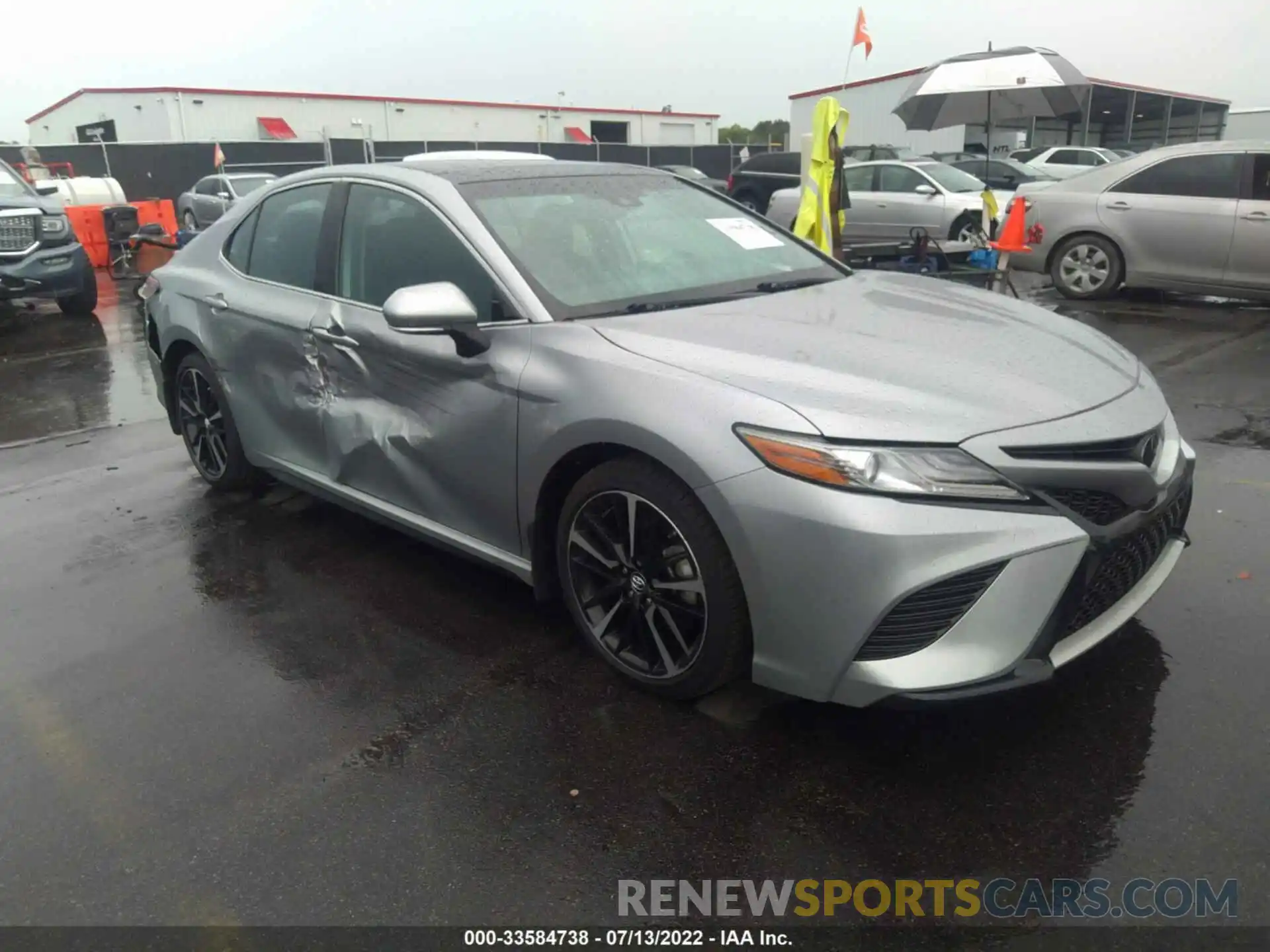 1 Photograph of a damaged car 4T1BZ1HK5KU032301 TOYOTA CAMRY 2019