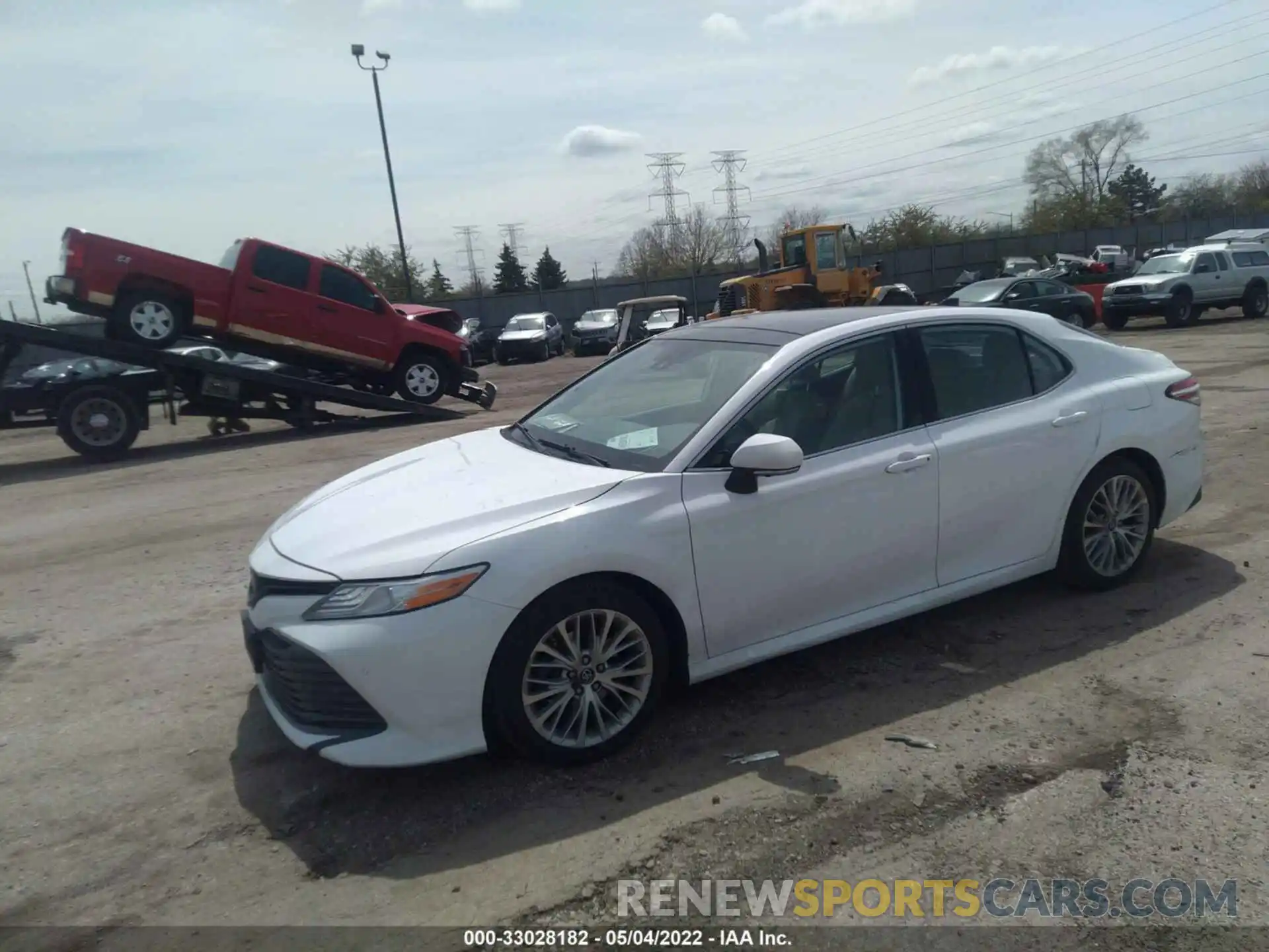 2 Photograph of a damaged car 4T1BZ1HK5KU508112 TOYOTA CAMRY 2019