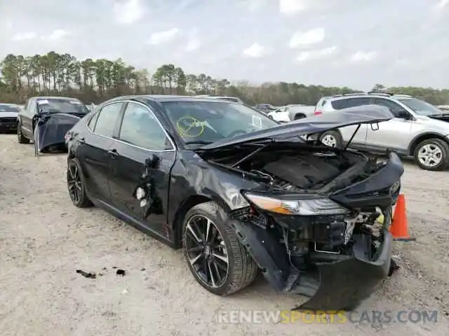 1 Photograph of a damaged car 4T1BZ1HK5KU509079 TOYOTA CAMRY 2019