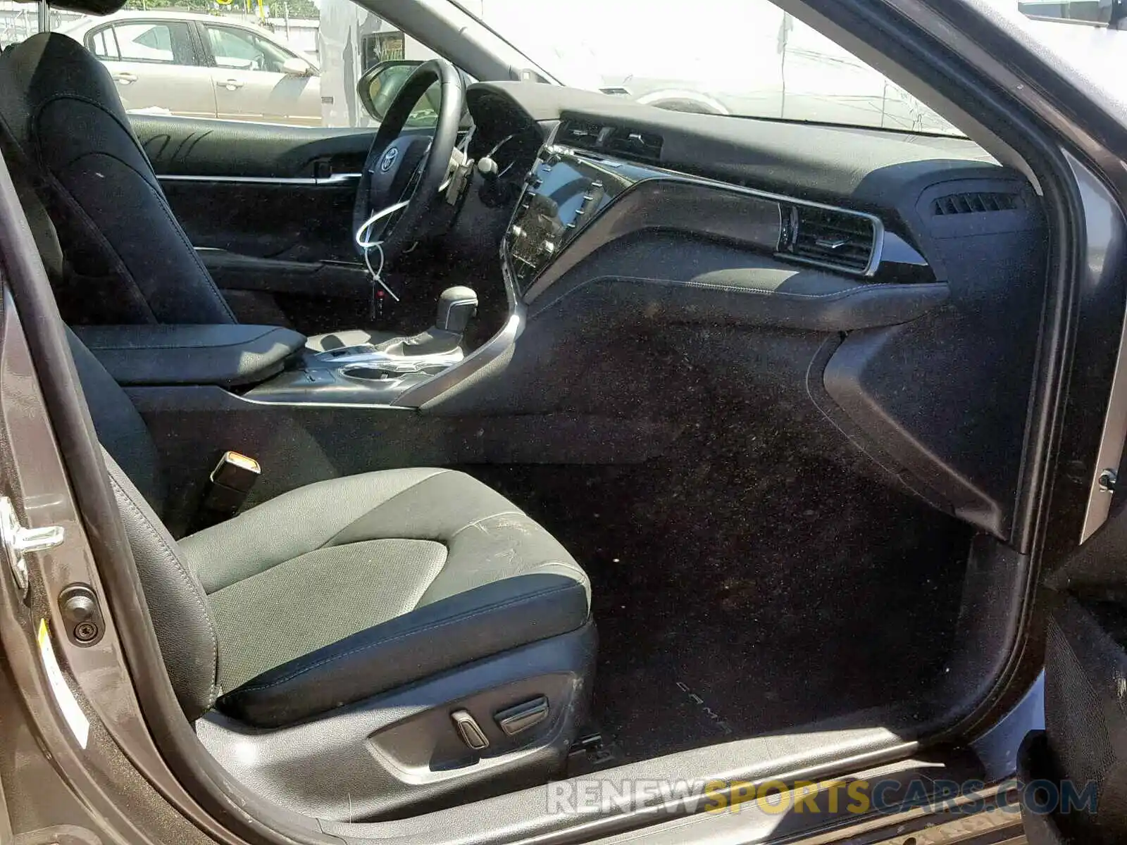 5 Photograph of a damaged car 4T1BZ1HK6KU022148 TOYOTA CAMRY 2019